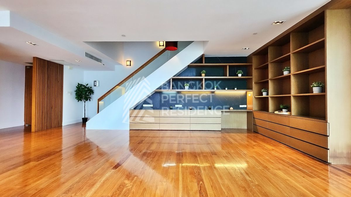 CondoSukhumvit, Asoke, Thonglor : 🏙️ Le Raffiné Jambunuda Sukhumvit 31 — Ultra-Luxury Duplex with Private Pool in the Heart of Sukhumvit