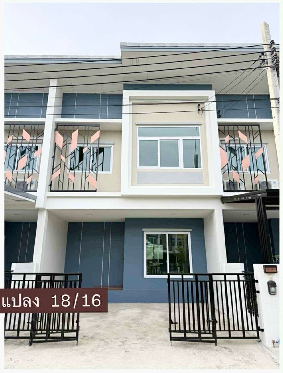 ให้เช่าทาวน์โฮมวิภาวดี ดอนเมือง หลักสี่ : [ให้เช่า] ทาวน์โฮมโครงการ Rasa Luxx Ville (รสา ลักซ์วิลล์ พหลโยธิน 73)
ใกล้สนามบินดอนเมือง และรถไฟฟ้าสายสีเขียว สถานีแยก คปอ.