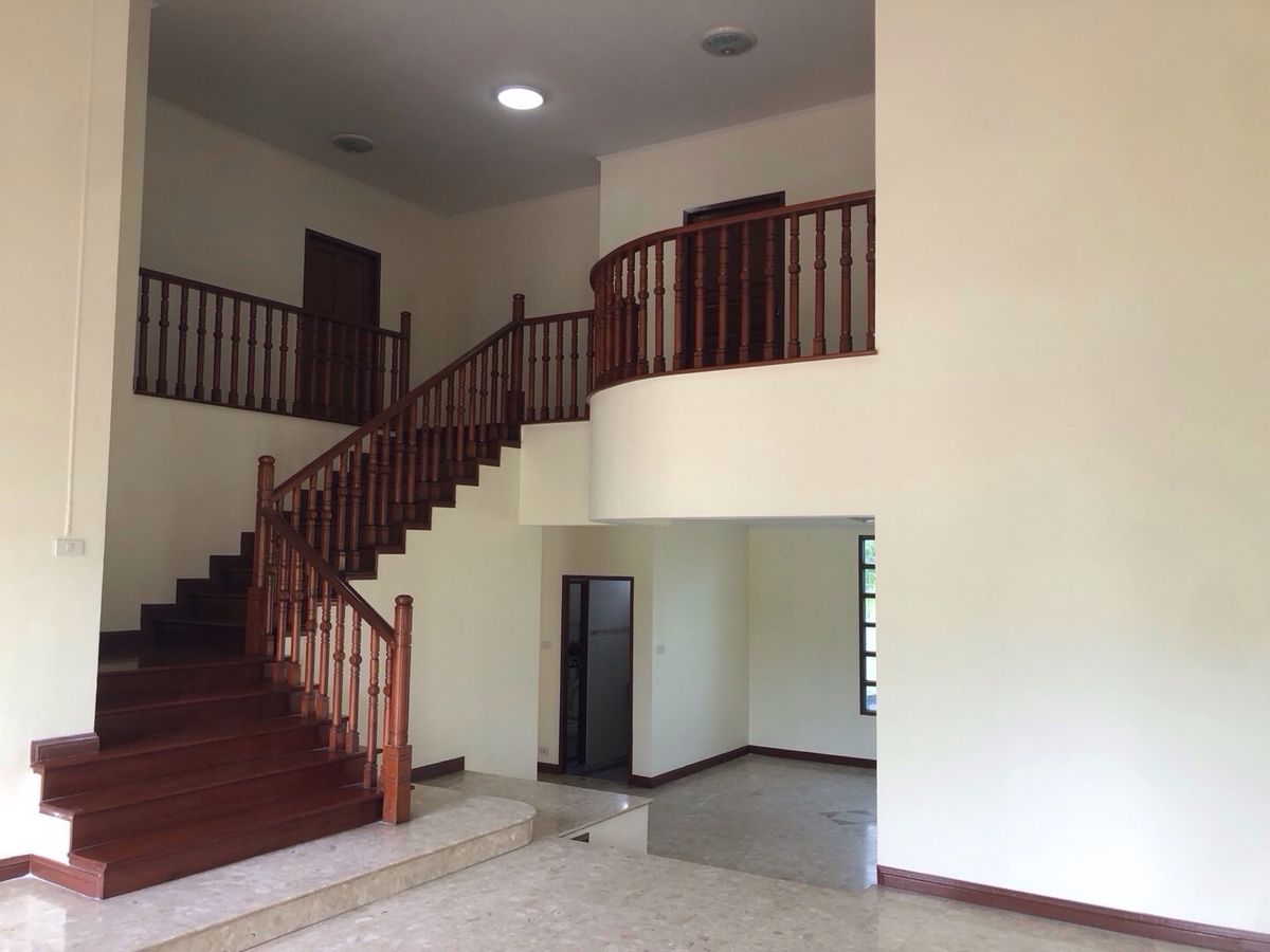 ขายบ้านสมุทรปราการ สำโรง : หมู่บ้านปรีชา วัดหนามแดง  หมู่ 11 ต.บางแก้ว อ.บางพลี จ.สมุทรปราการ 10130