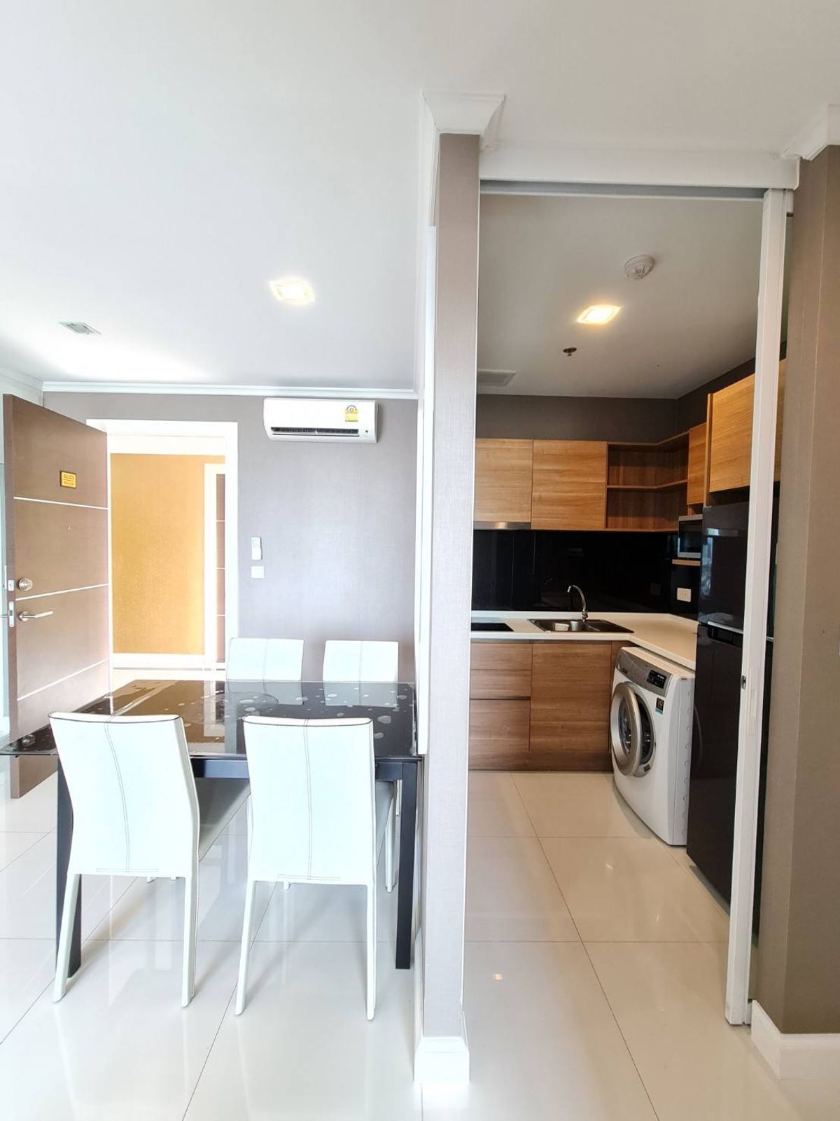 ขายคอนโดสมุทรปราการ สำโรง : The Metropolis Samrong Interchange / 1 Bedroom (FOR SALE), เดอะ เมโทรโพลิส สำโรง อินเตอร์เชนจ์ / 1 ห้องนอน (ขาย)