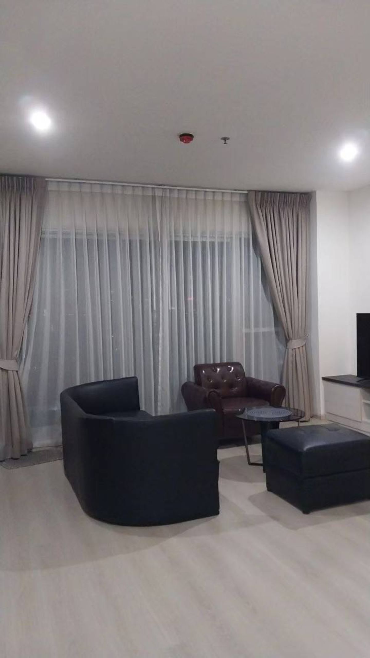 ให้เช่าคอนโดรัชดา ห้วยขวาง : Life ratchadapisek for rent 28,000   baht 2   bed 65 sqm ห้องสวยพร้อมเข้าอยู่