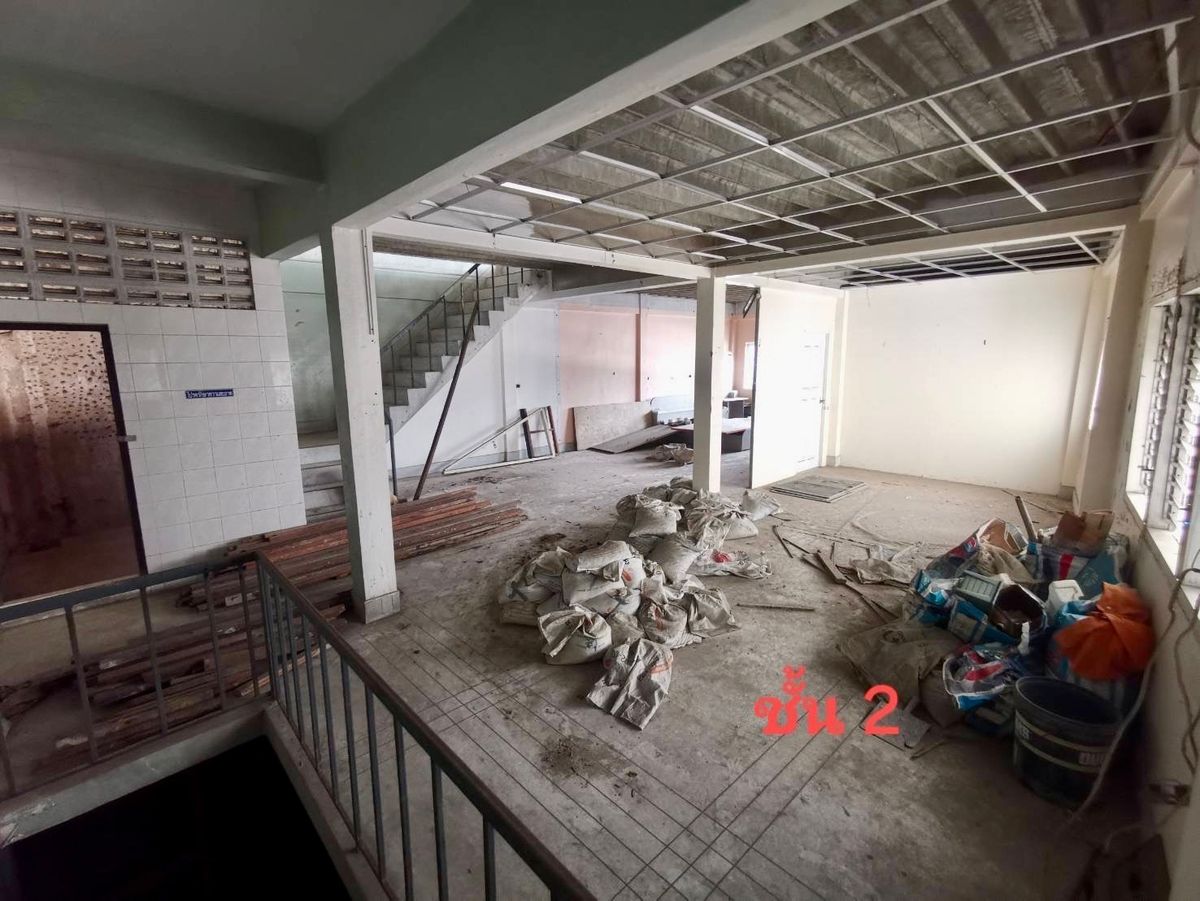 For SaleShop HouseBang Sue, Wong Sawang, Tao Pun : [M6358] Commercial building 7x12 meters 3, half layer, near MRT, Bang Cate, Bang Sue, Pracharat Road 2