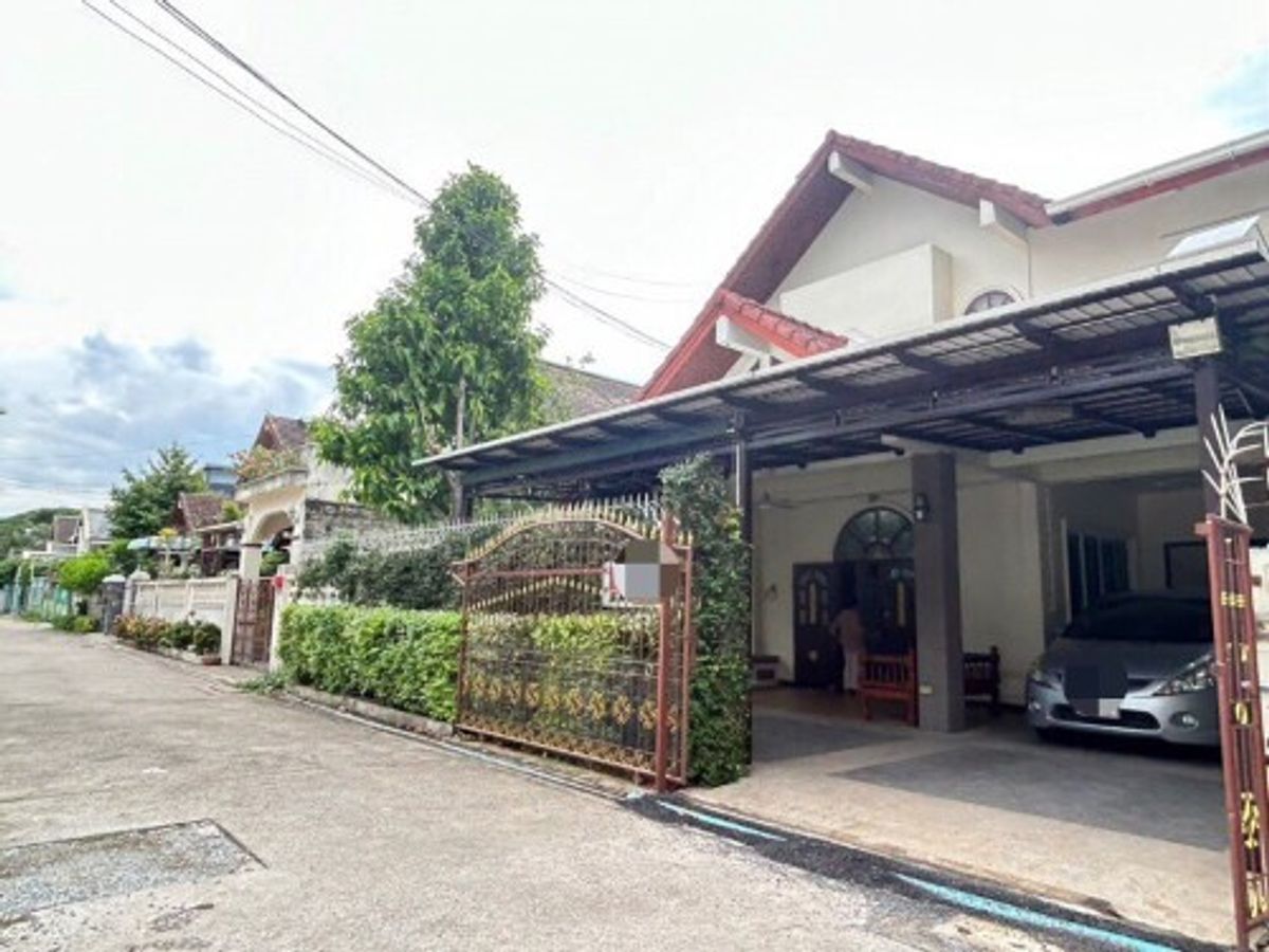 ให้เช่าบ้านโชคชัย4 ลาดพร้าว71 : ให้เช่าบ้านเดี่ยวลาดพร้าว93รีโนเวทใหม่ทั้งหลังแอร์6เครื่องเฟอร์บางส่วน มี4นอน3น้ำ1ห้องทำงาน ราคาเช่า40,000จดทะเบียนบริษัทได้