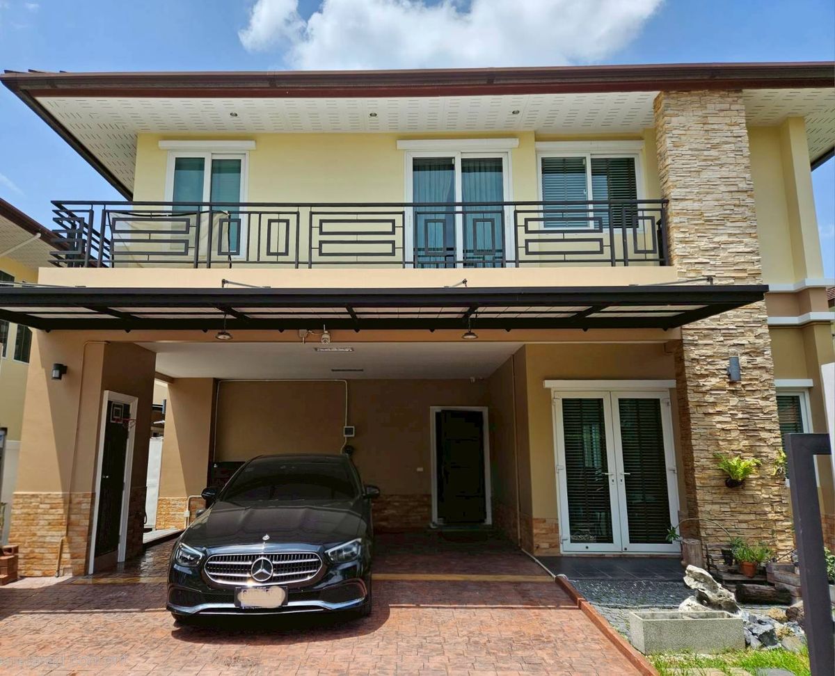 ขายบ้านลาดกระบัง สุวรรณภูมิ : ขายบ้านเดี่ยว Villa Nakarin อ่อนนุช-วงแหวน สุขุมวิท 77 ที่ดิน 101.5 ตรว. พทชส 340 ตรม. 4 นอน 4 น้ำ ขาย 20,000,000 บาท