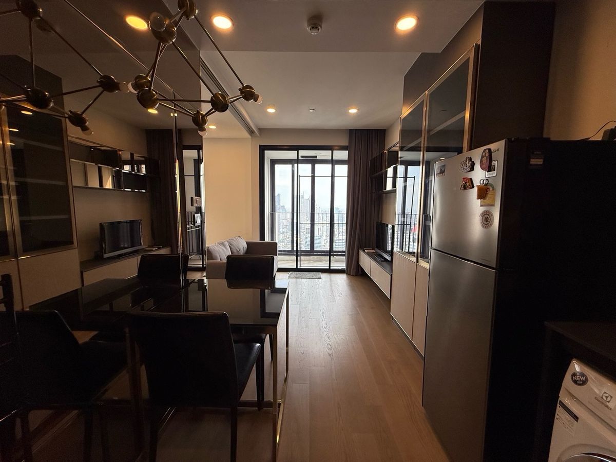 For RentCondoSiam Paragon ,Chulalongkorn,Samyan : For Rent !! Ashton Chula - Silom Rent Price !! 30,000 ฿ Per Month❤️‍🔥1 Bedroom Size 34 SQ.M. Contract Aomam (Agent) Tel./line ID: 0955871692 WhatsApp: +66 95 587 1692