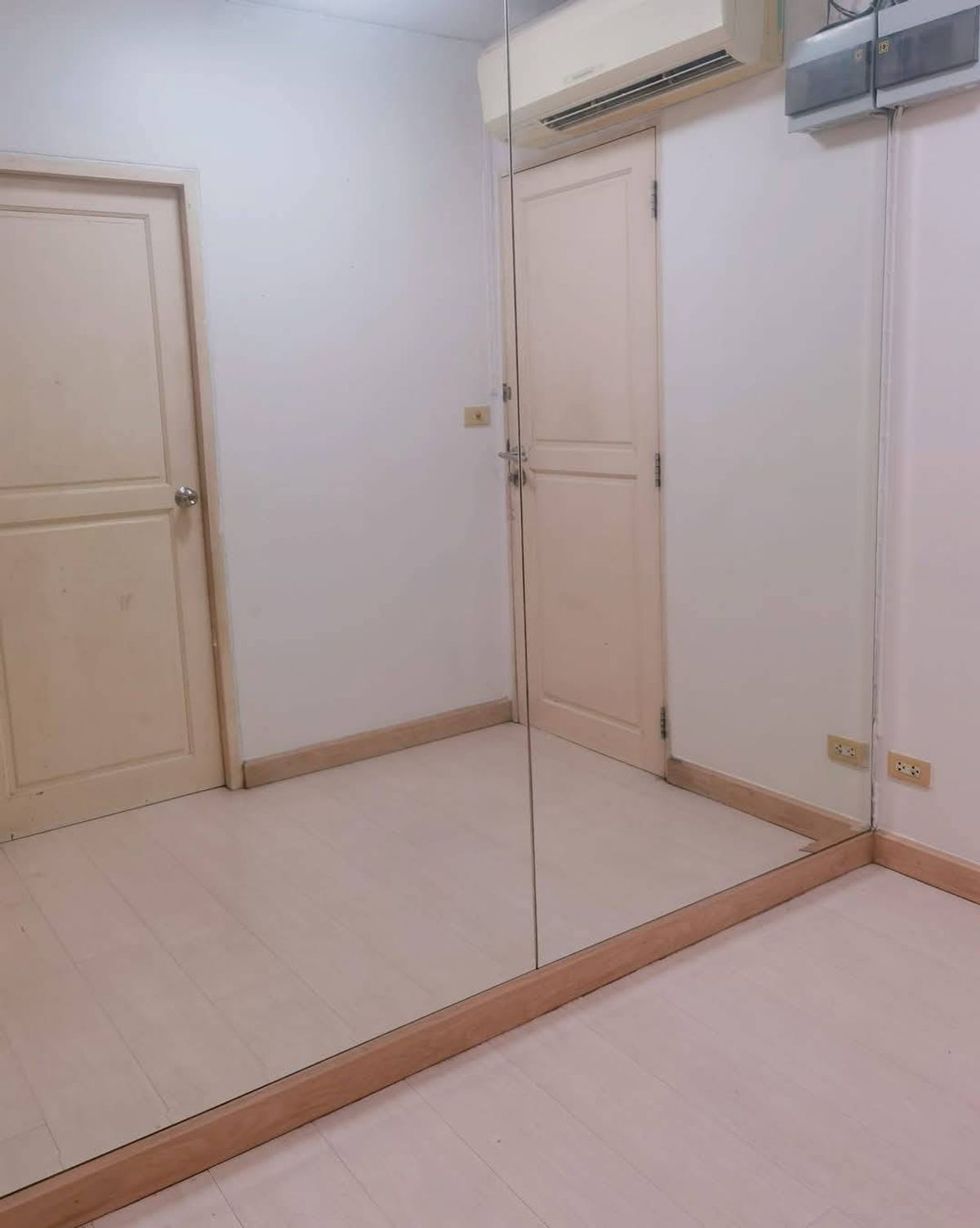 For SaleCondoBangna, Bearing, Lasalle : Condo for Sale – Lasalle Park (Ground Floor Unit) Only 3.2 MB | FREE transfer fee | Just 500m from BTS Bearing!