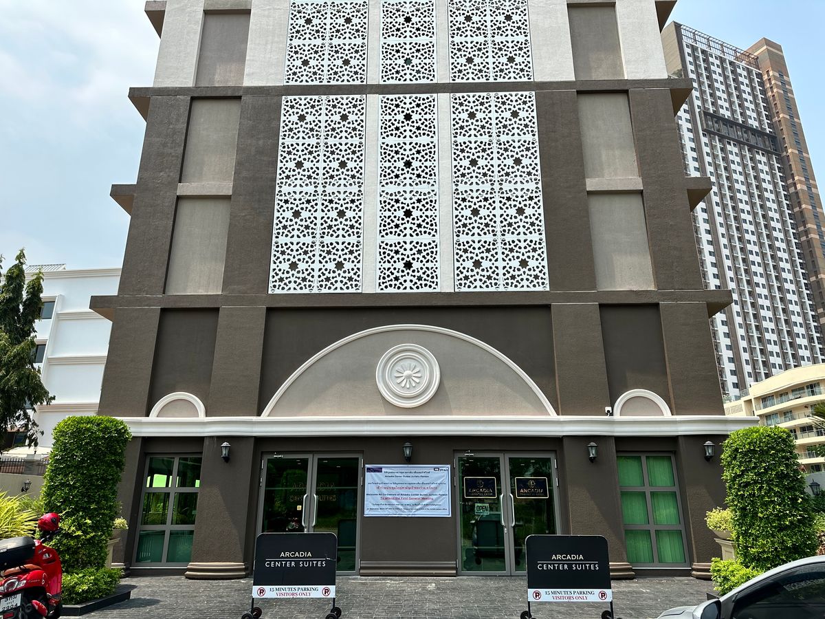 For SaleCondoPattaya, Bangsaen, Chonburi : For Sale: Arcadia Center Suites 💰 Only 1.99 Million THB / Foreign Quota