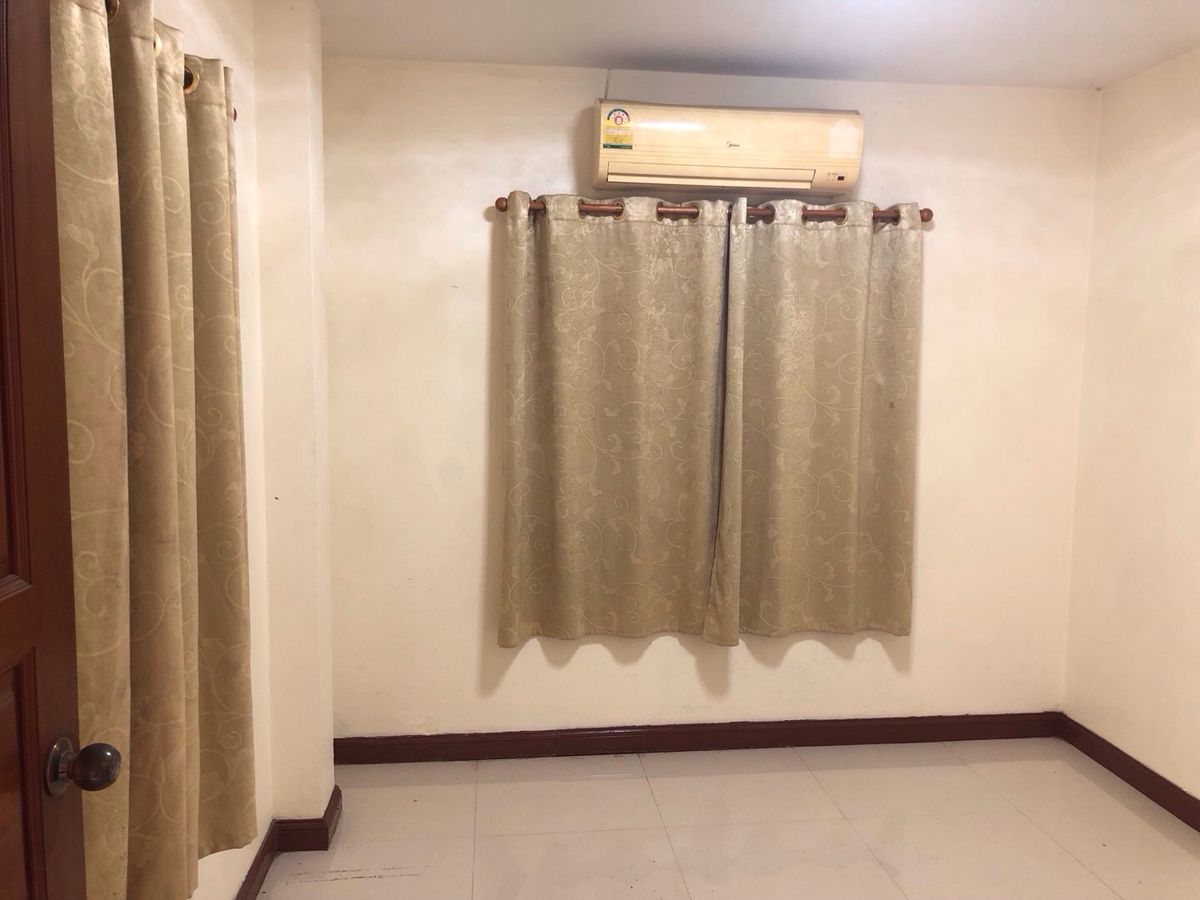 ขายบ้านสมุทรปราการ สำโรง : หมู่บ้านปรีชา วัดหนามแดง  หมู่ 11 ต.บางแก้ว อ.บางพลี จ.สมุทรปราการ 10130