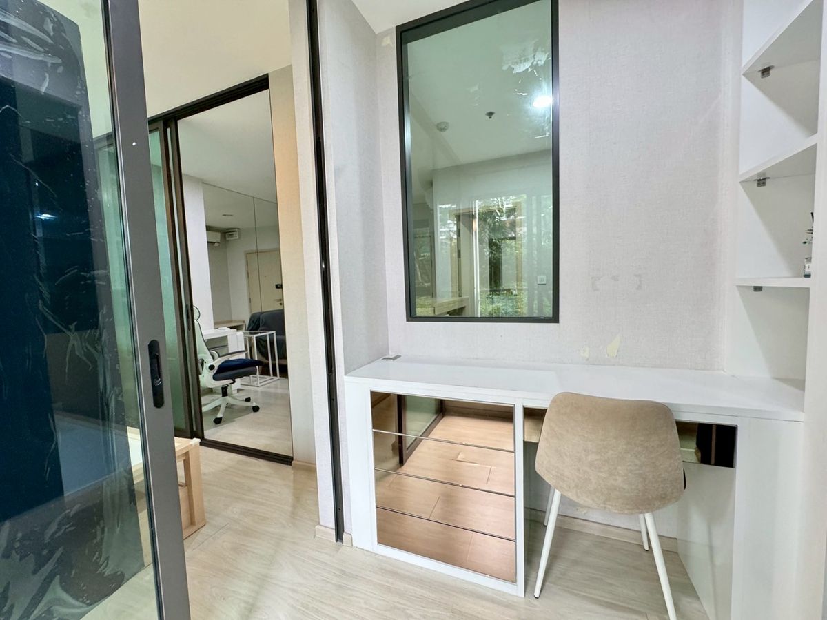 ขายคอนโดปิ่นเกล้า จรัญสนิทวงศ์ : ด่วนหลุดจอง! ห้องสวย ขายถูกสุด คอนโดไลฟ์ปิ่นเกล้า Life Pinklao 1ห้องนอน 35.08 ตร.ม. ชั้น5 วิวสวนสีเขียว ไม่เคยปล่อยเช่า แถมเฟอร์นิเจอร์ และเครื่องใช้ไฟฟ้า  ขายถูกสุดในโครงการ