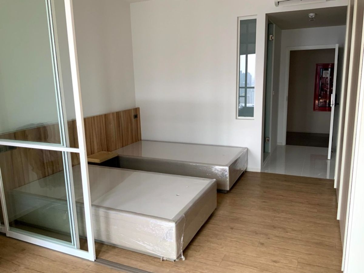 For RentCondoSiam Paragon ,Chulalongkorn,Samyan : Triple Y Residence【𝐒𝐄𝐋𝐋 & 𝐑𝐄𝐍𝐓】🔥Japanese Muji tone, simple and clean, stay calm and energize every day🔥  Contact Line ID: @hacondo