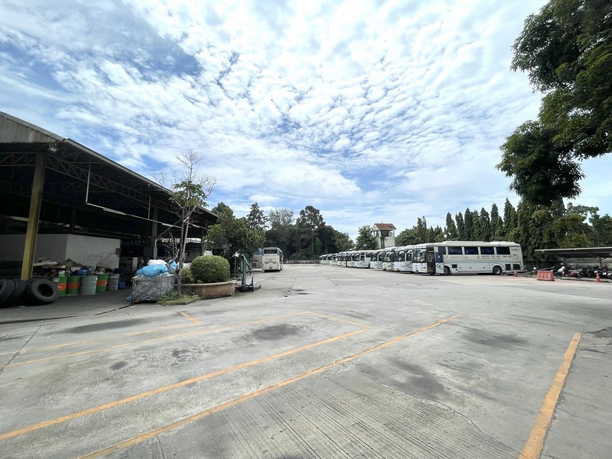 For SaleShowroomRayong : 📍 Land for sale 10 rai on Sukhumvit - Rayong in the heart of Rayong