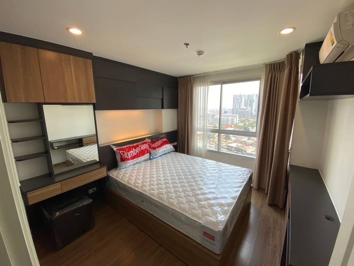 For RentCondoRattanathibet, Sanambinna : Rent a beautiful room on the 18th floor. UD Light Rattanathibet, rent 9,000 baht.