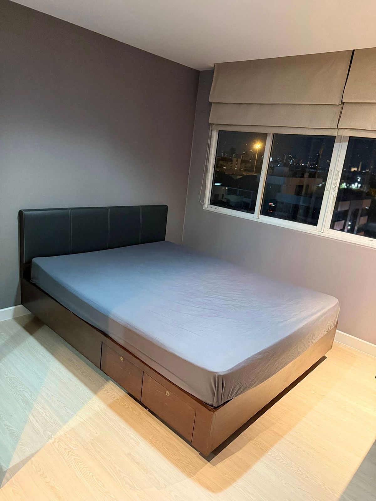 For RentCondoYothinpattana,CDC : Urgent rent!! Very good price, beautifully decorated room J.W. Boulevard Srivara