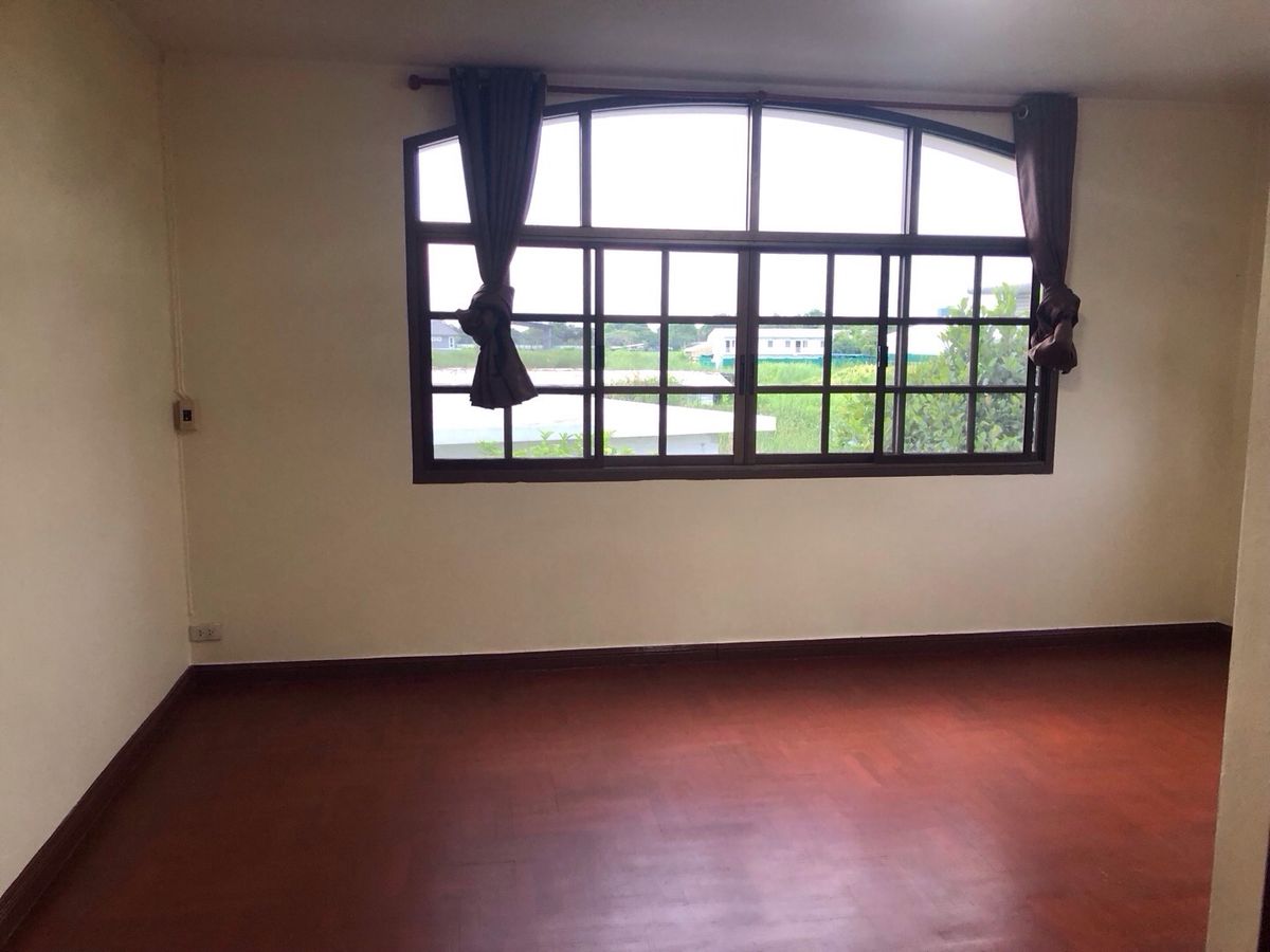 ขายบ้านสมุทรปราการ สำโรง : หมู่บ้านปรีชา วัดหนามแดง  หมู่ 11 ต.บางแก้ว อ.บางพลี จ.สมุทรปราการ 10130