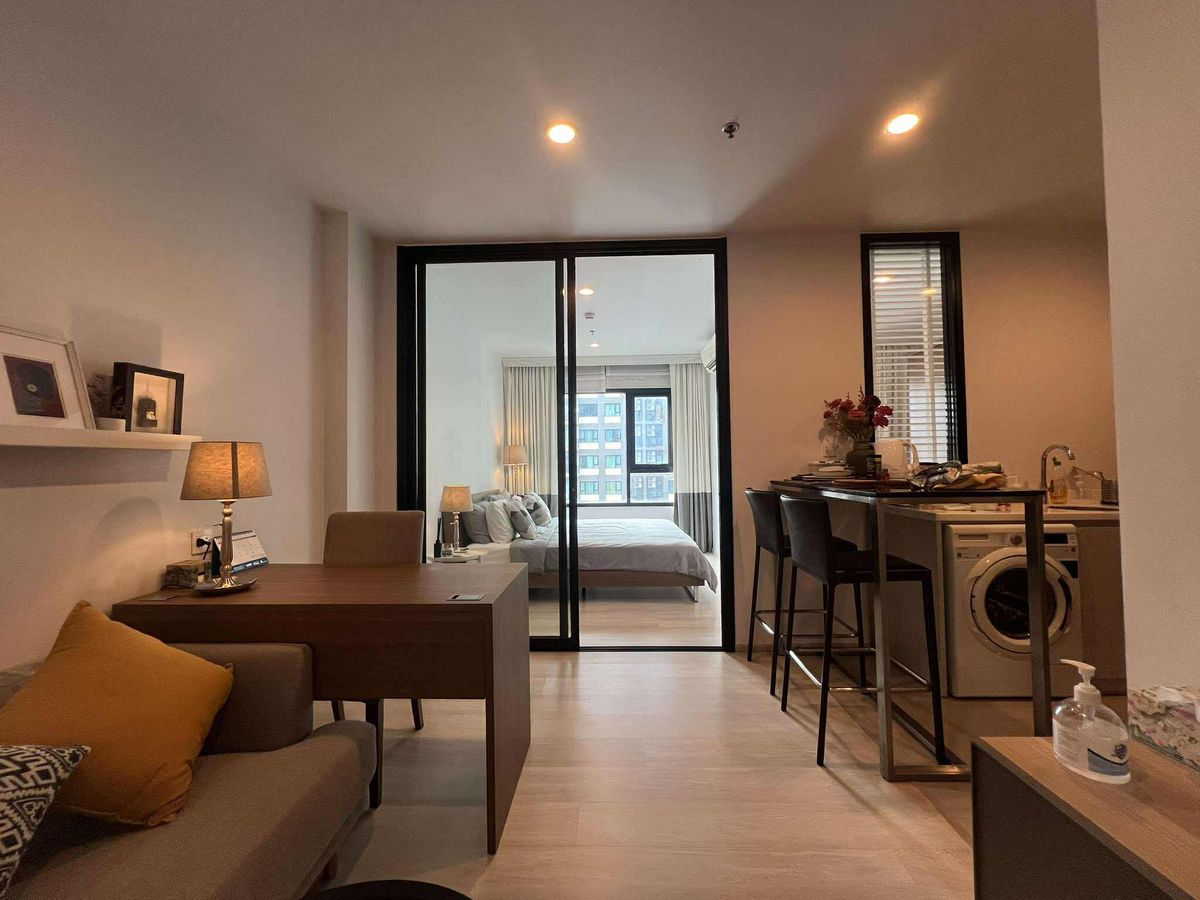For RentCondoRama9, Petchburi, RCA : Rent Life Asoke for 25,000 baht.
