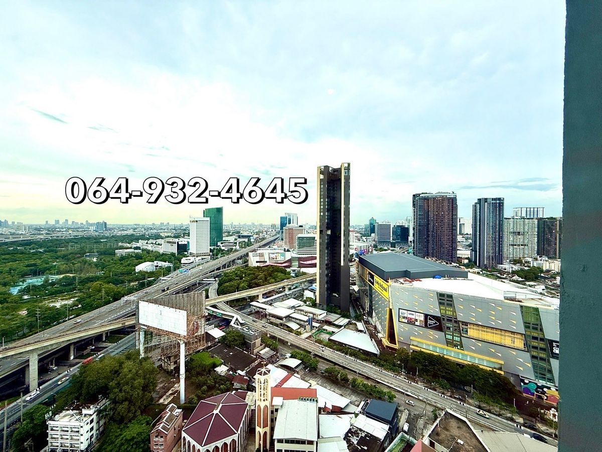 ขายคอนโดลาดพร้าว เซ็นทรัลลาดพร้าว : ห้องใหม่ ไม่เคยเข้าอยู่ ห้องมุม วิวสวนรถไฟ วิวสระว่ายน้ำ 2 ห้องนอน 2 ห้องน้ำ 57ตร.ม ทิศเหนือ ทิศตะวันออก The Saint Residence ติดต่อ 064-932-4645 KEn