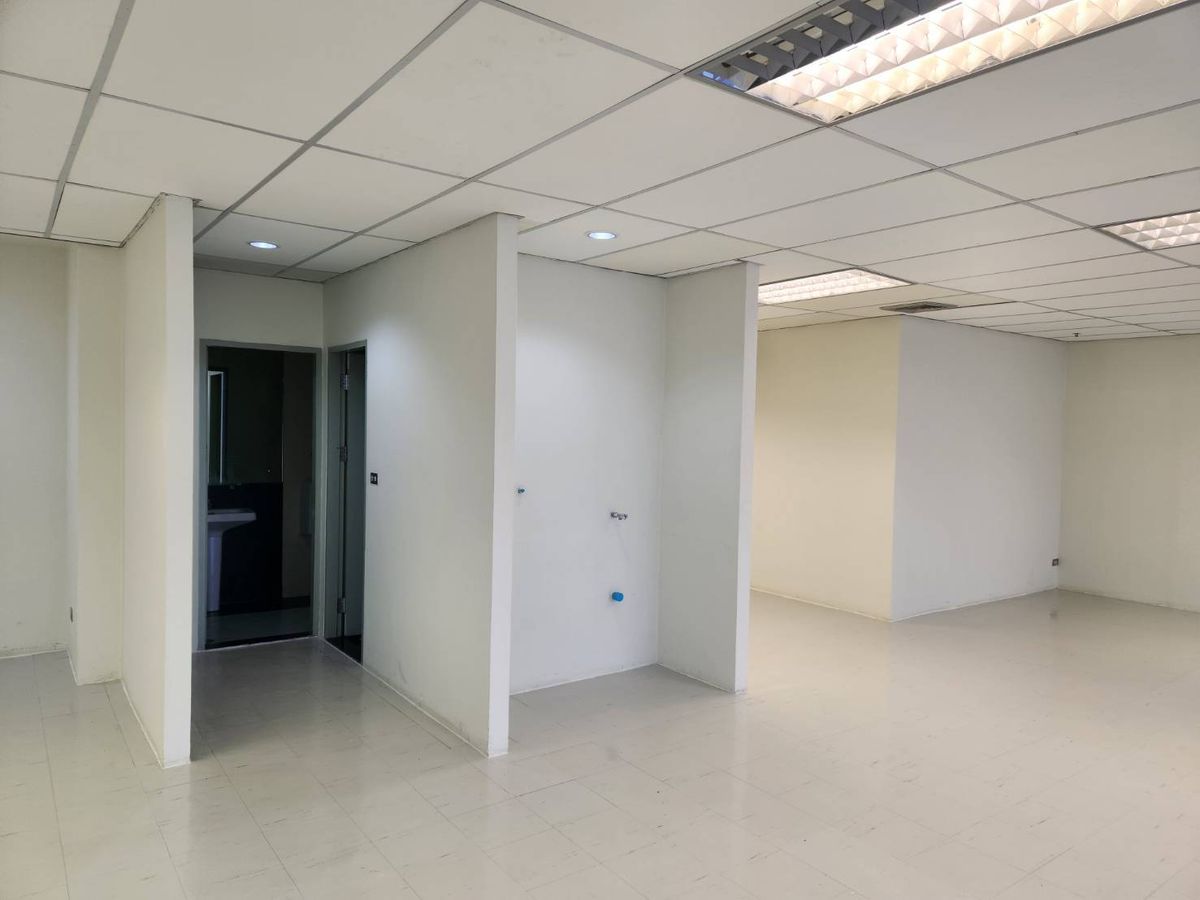 For RentOfficeSukhumvit, Asoke, Thonglor :  Office next to the main road, Soi Thonglor, for rent!!!