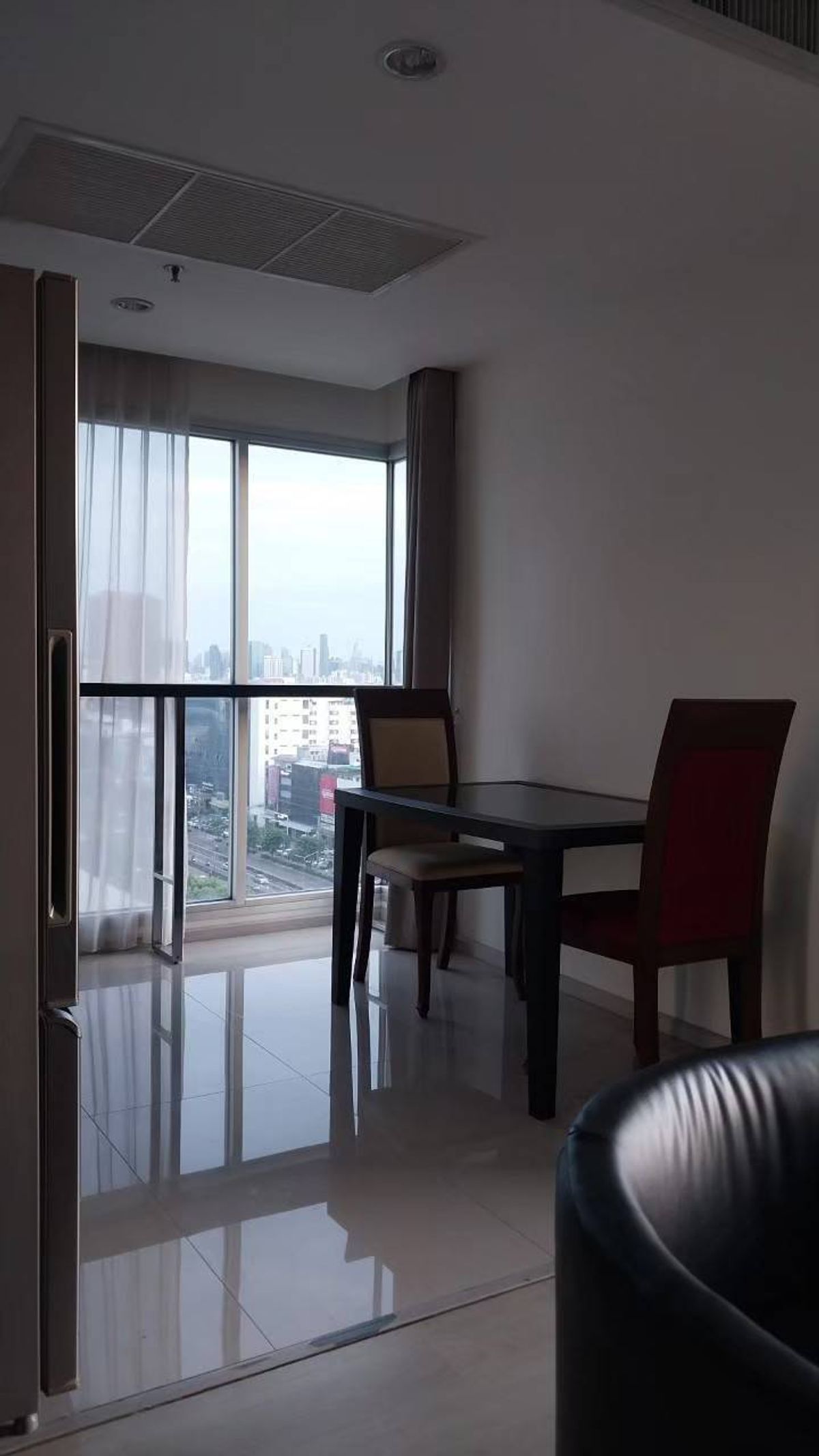 ให้เช่าคอนโดรัชดา ห้วยขวาง : Life ratchadapisek for rent 25,000   baht 2   bed 65 sqm ห้องสวยพร้อมเข้าอยู่