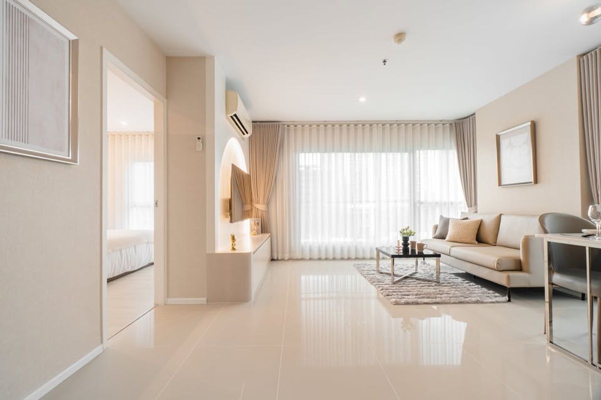ให้เช่าคอนโดพระราม 9 เพชรบุรีตัดใหม่ RCA : 2 Bedroom condo for rent at Aspire Rama 9 near MRT Rama 9 400m. Corner Unit