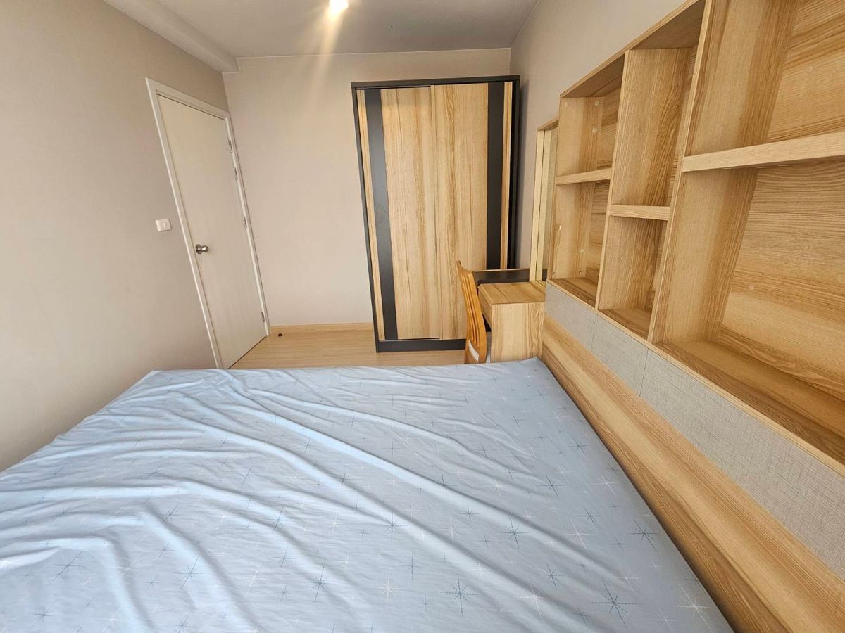 For RentCondoOnnut, Udomsuk : Beautiful swimming pool view, corner room, 2 bedrooms, 1 bathroom, The Tree Onnut Station