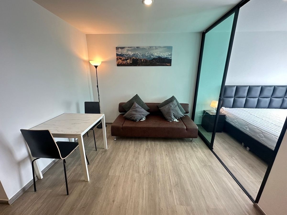 ให้เช่าคอนโดวิภาวดี ดอนเมือง หลักสี่ : ❇️ ให้เช่าคอนโด รีช พหลโยธิน 52 Low rise condo 1 ห้องนอน 32 ตรม วิวดี ติดรถไฟสายสีเขียว สะพานใหม่ เฟอร์ครบ รับเช่าระยะสั้น 
