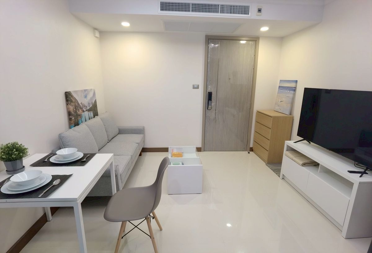 ให้เช่าคอนโดสุขุมวิท อโศก ทองหล่อ : for rent supalai 39 1bedroom 0886382235