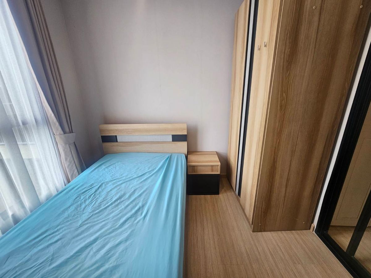 For RentCondoOnnut, Udomsuk : Beautiful swimming pool view, corner room, 2 bedrooms, 1 bathroom, The Tree Onnut Station