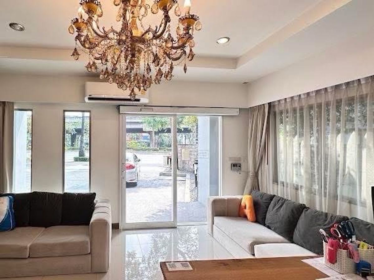 For RentRetail SpaceYothinpattana,CDC : Rent a house, do business, office clinic, spine, office, office, showroom Business emphasizes the storefront And guidelines Along the Ram Inthra Bangkok Express Road, 8 parking spaces