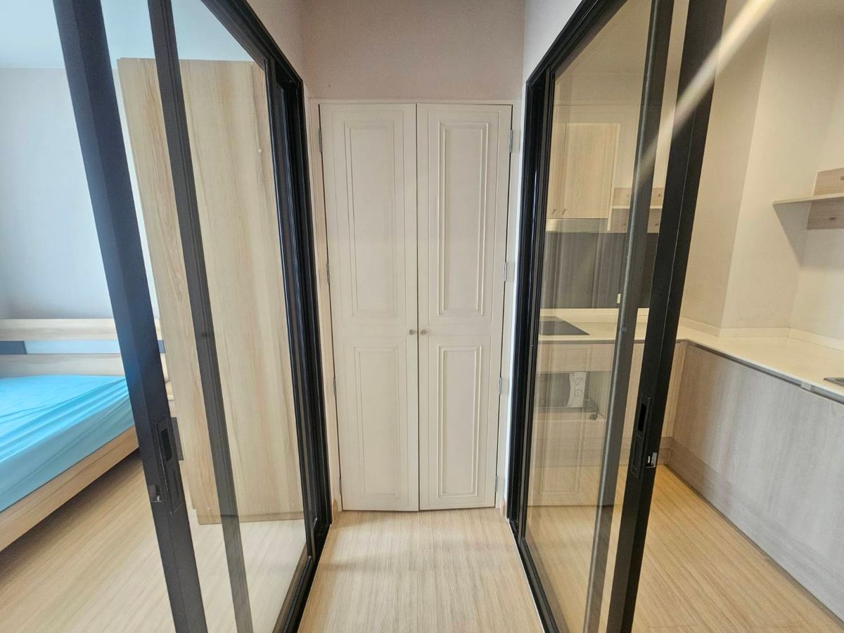 For RentCondoOnnut, Udomsuk : Beautiful swimming pool view, corner room, 2 bedrooms, 1 bathroom, The Tree Onnut Station