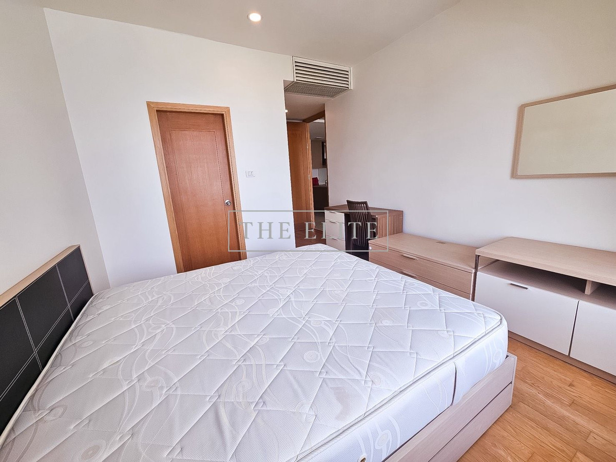 For RentCondoSathorn, Narathiwat : ✨ You are lucky to see this room. ✨ In the building that is always tight. Today we have served for you 💖