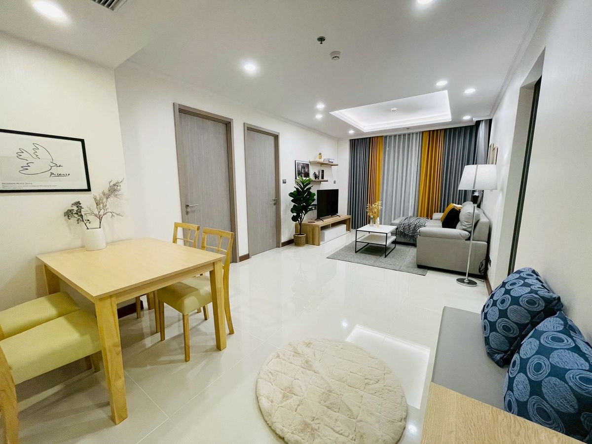 ขายคอนโดสุขุมวิท อโศก ทองหล่อ : for sell supalai oriental 39 urgent 2bedroom 0886382235