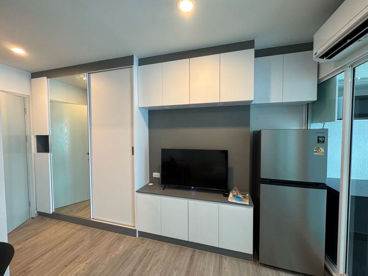 For RentCondoBangna, Bearing, Lasalle : 🩷🌈 Rent 🧸🌳 Regent Home Bangna 🧸 1 bedroom, 1 bathroom, Building A, Floor 10, Project View 🪧 Price 10,000 baht (ready to move in)