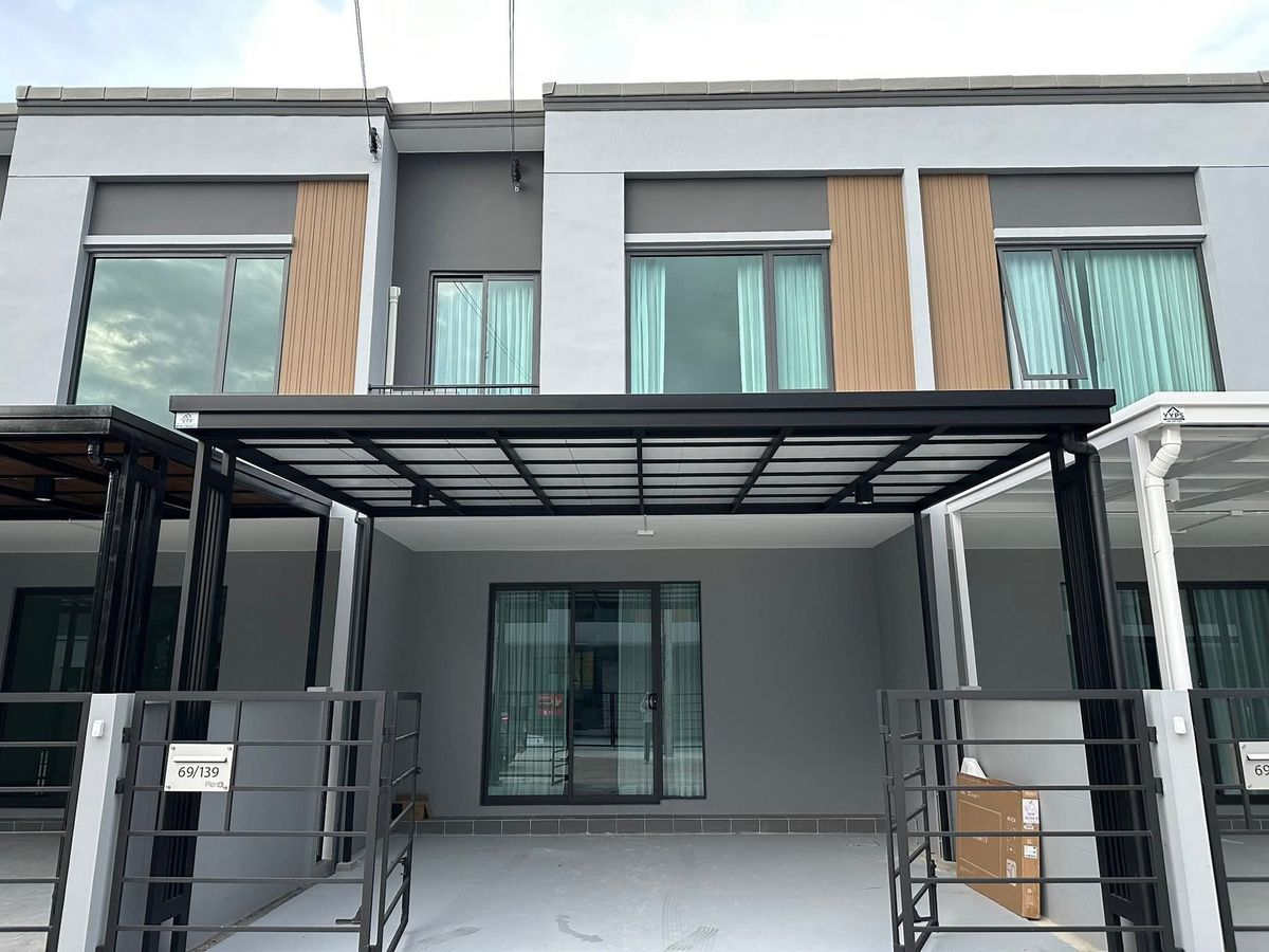 ให้เช่าทาวน์โฮมบางนา แบริ่ง ลาซาล : ให้เช่า  1บ้านใหม่ยังไม่เคยเข้าอยู่  ต้นซอยโครงการ Pleno สุขุมวิท-บางนา 2 เฟอร์นิเจอร์ครบ พร้อมเข้าอยู่  ใกล้ Mega Bangna เดินทางสะดวก ใกล้ สนามบินสุวรรณภูมิ ,ทางด่วนบางนา/วงแหวน, โรงเรียนนานาชาติ Concordian ,โรงเรียนนานาชาติ  Berkeley