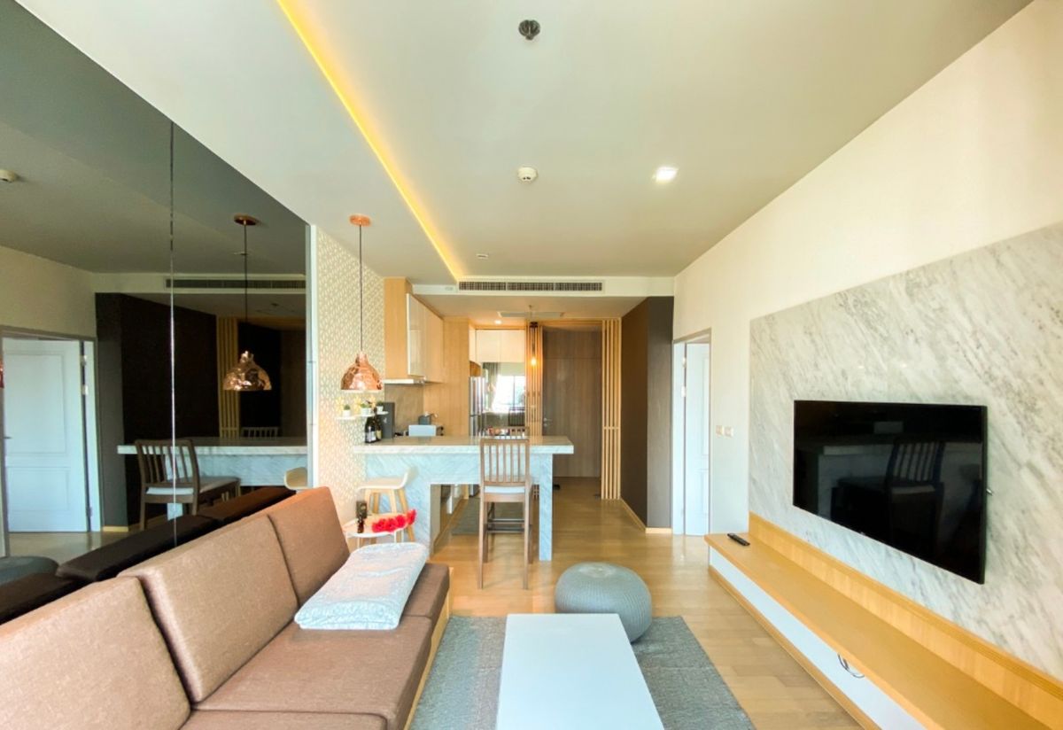 CondoSukhumvit, Asoke, Thonglor : Sell-rent Nobble Restaurant, beautiful, luxurious, ready to be decorated in Japanese style, near BTS Phrom Phong. Interested in Atline.@841QLNR