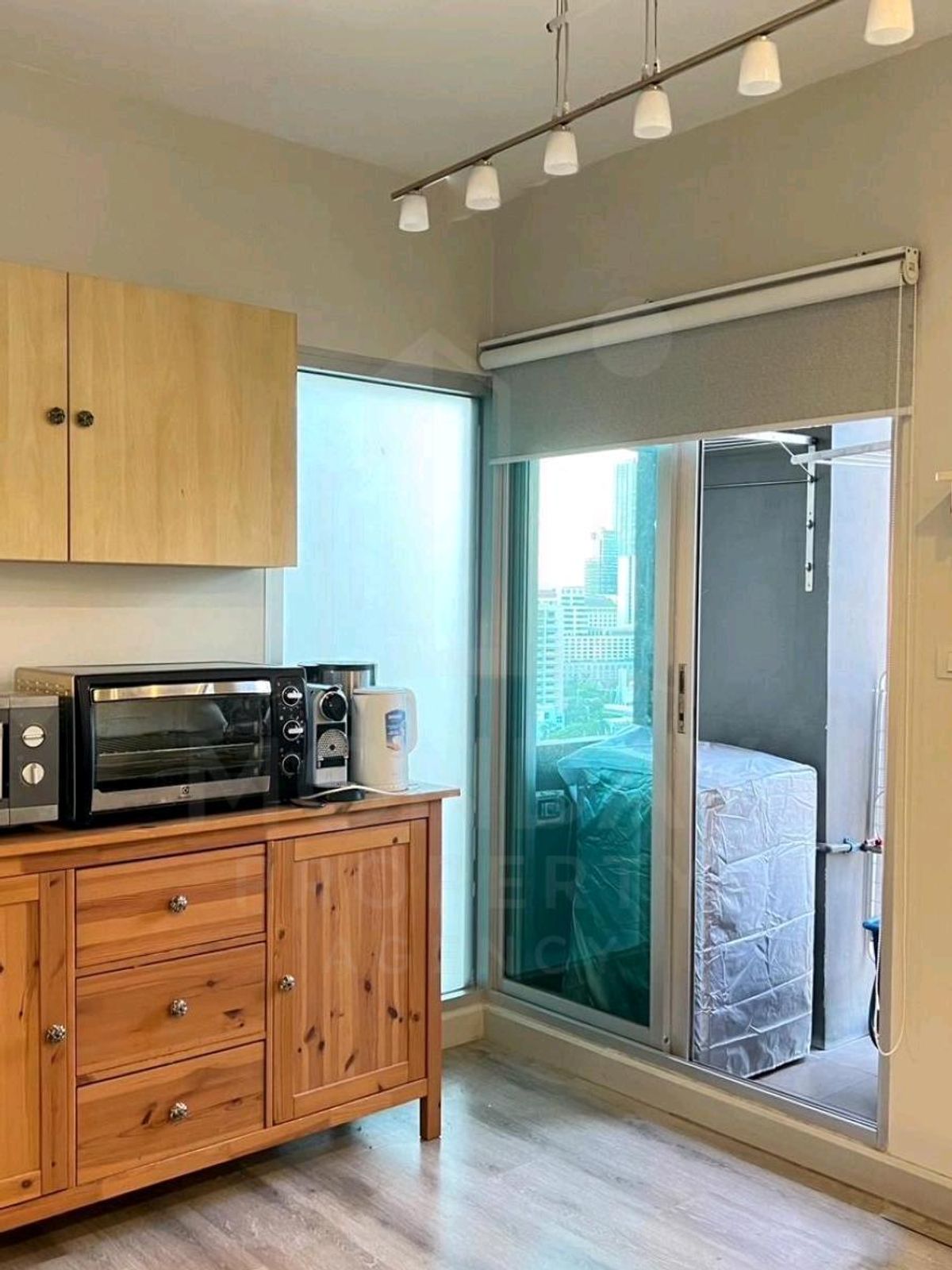 ขายคอนโดสาทร นราธิวาส : Condo for sale, St. Trick Sathorn-St. Louis BTS-St. Louis