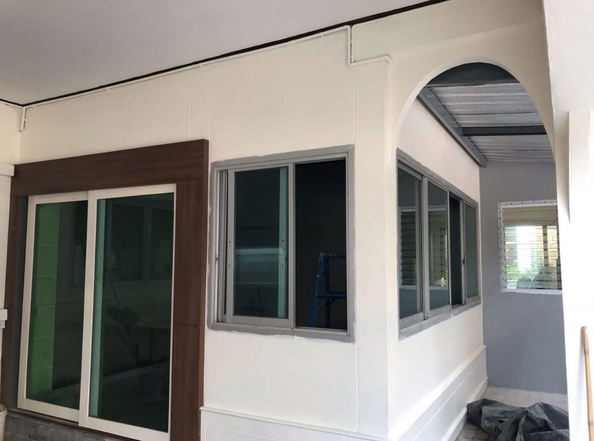 ขายบ้านรัชดา ห้วยขวาง : 📢👇 ขายด่วน! ราคาดีมาก ทำเลทองใจกลางห้วยขวาง บ้านชั้นเดียวครึ่ง เหมาะสำหรับอยู่อาศัย ปล่อยเช่าระยะยาว หรือทำ Airbnb