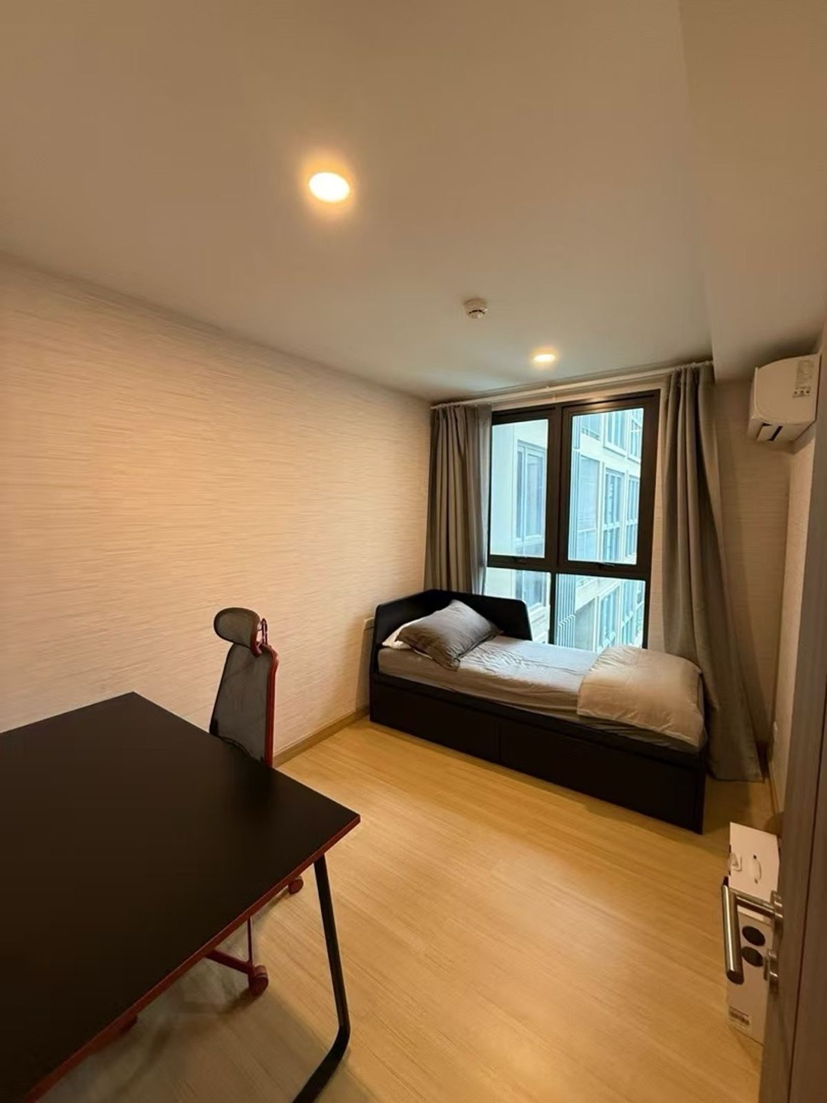 ให้เช่าคอนโดพระราม 9 เพชรบุรีตัดใหม่ RCA : Supalai prime Rama9 for rent
🛌2 bedrooms and 1 bathroom
🔢55sqm 