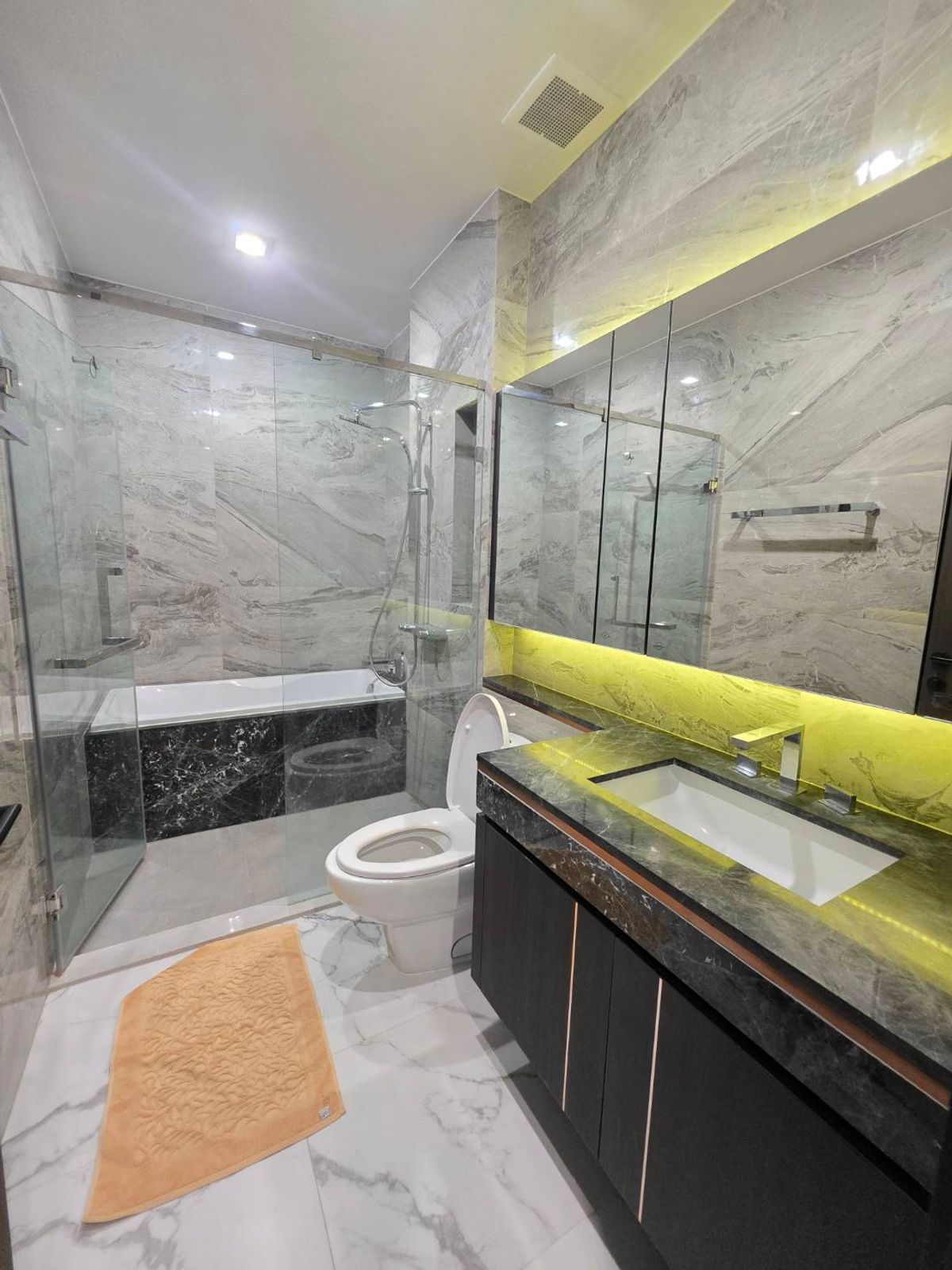 For RentCondoSukhumvit, Asoke, Thonglor : Near BTS Thonglor