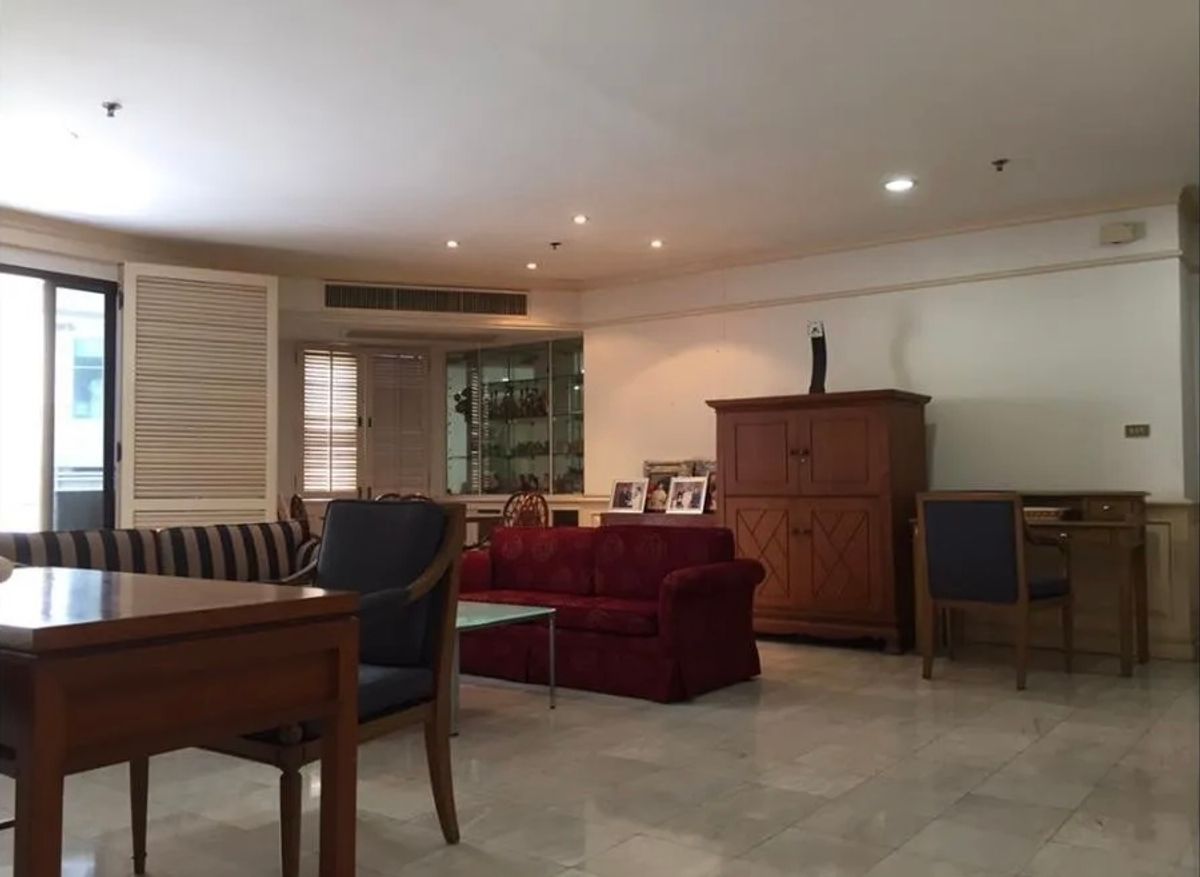 For SaleCondoKhlongtoei, Kluaynamthai : Hot Deal !! Sell Moon Tower Project, good price, beautiful room