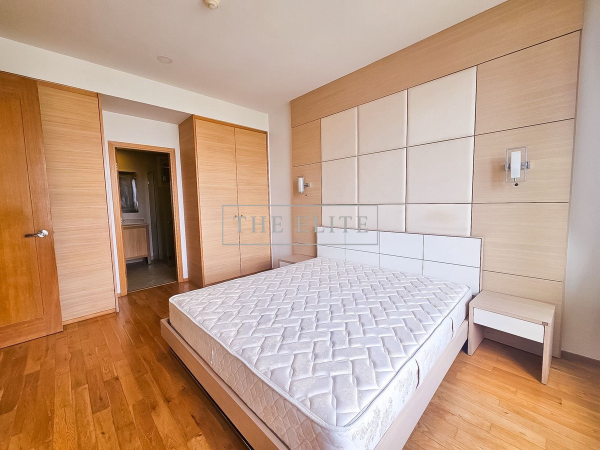 For RentCondoSathorn, Narathiwat : ✨ You are lucky to see this room. ✨ In the building that is always tight. Today we have served for you 💖