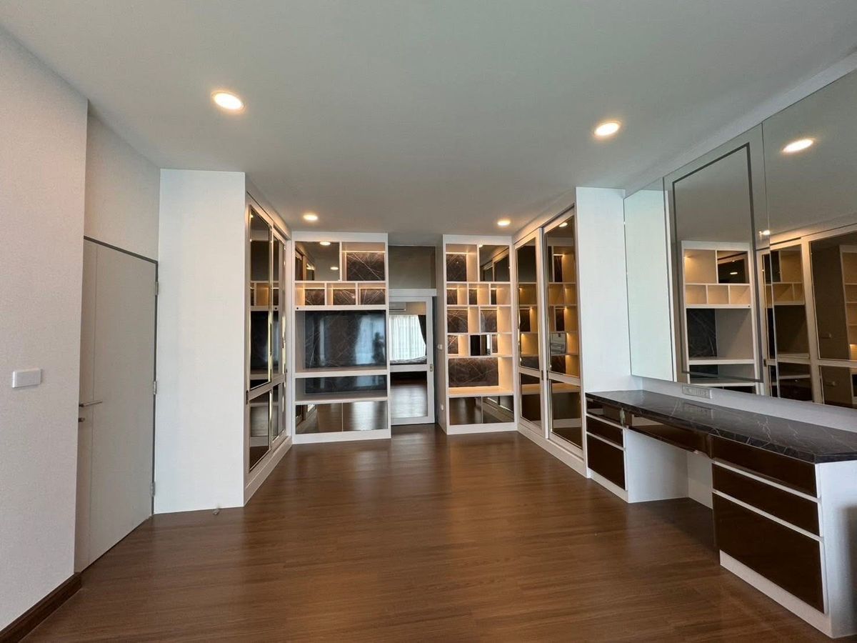 บ้านบางนา แบริ่ง ลาซาล : 🏡 The City บางนา – Luxury Corner Unit on Main Road | ขาย & เช่า