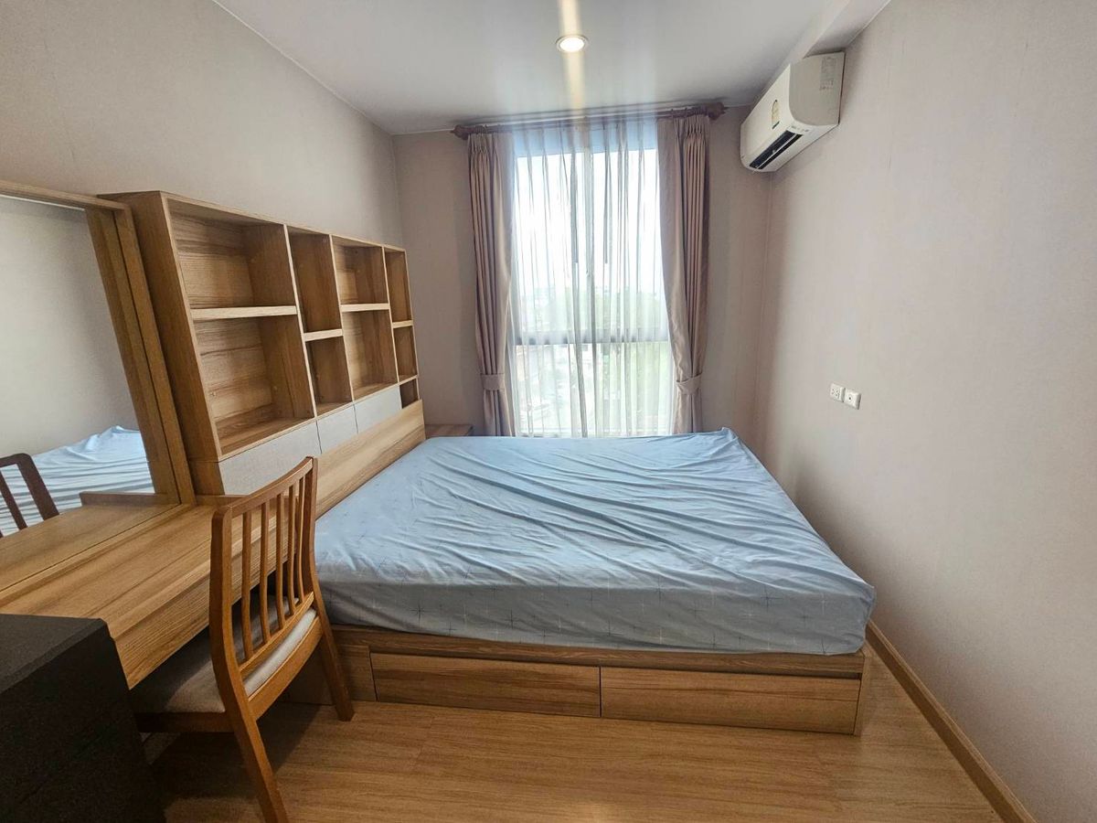 For RentCondoOnnut, Udomsuk : Beautiful swimming pool view, corner room, 2 bedrooms, 1 bathroom, The Tree Onnut Station