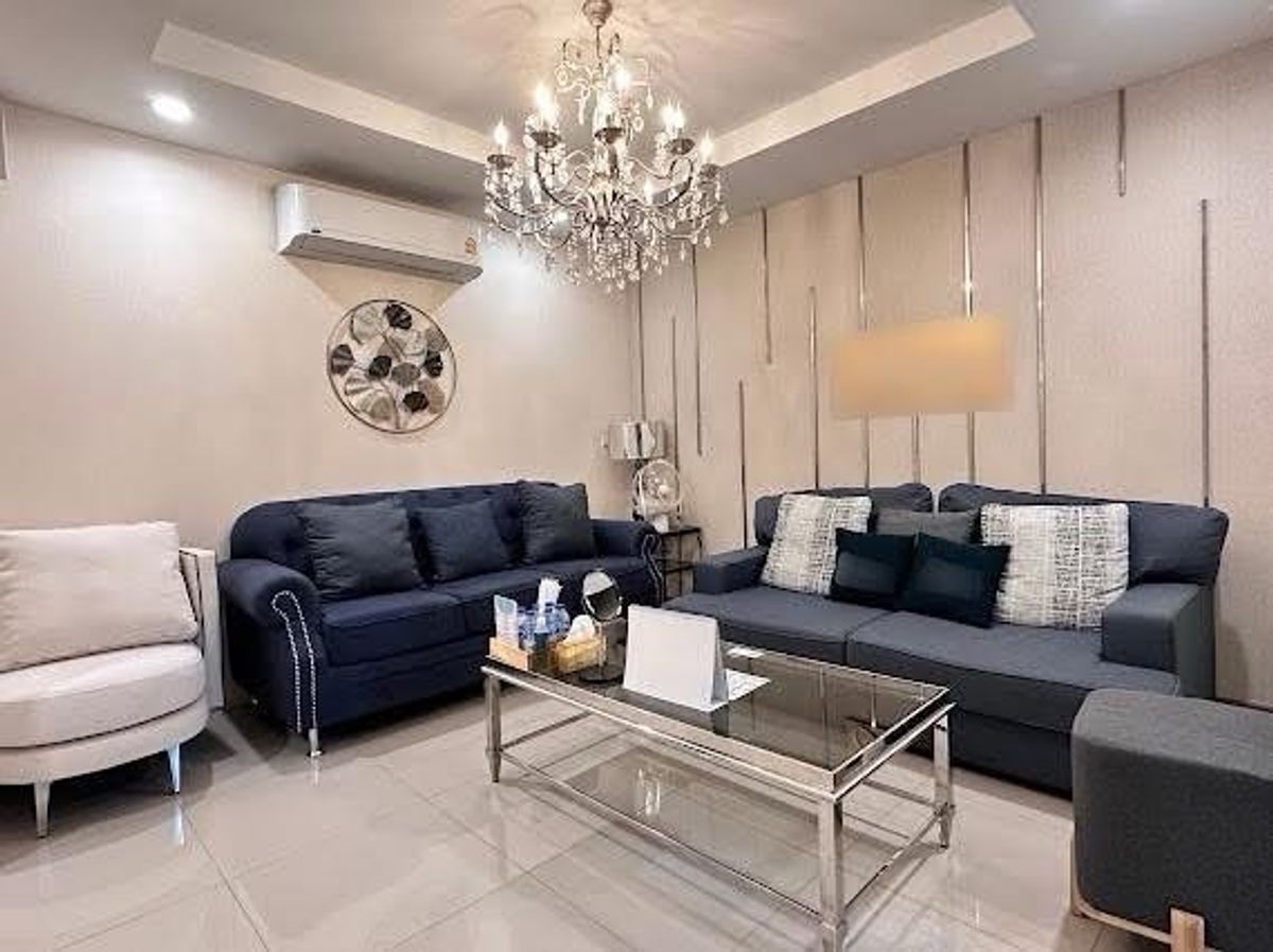 For RentRetail SpaceYothinpattana,CDC : Rent a house, do business, office clinic, spine, office, office, showroom Business emphasizes the storefront And guidelines Along the Ram Inthra Bangkok Express Road, 8 parking spaces