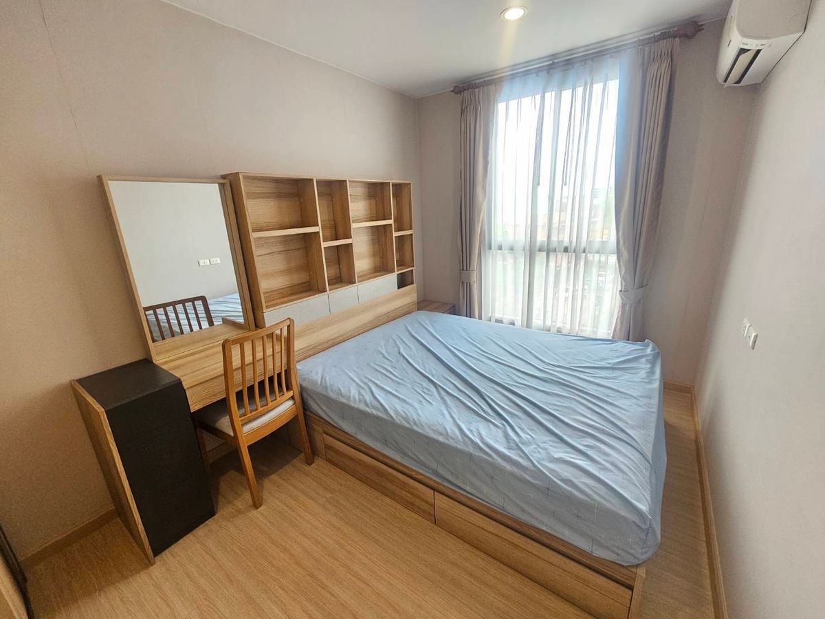For RentCondoOnnut, Udomsuk : Beautiful swimming pool view, corner room, 2 bedrooms, 1 bathroom, The Tree Onnut Station