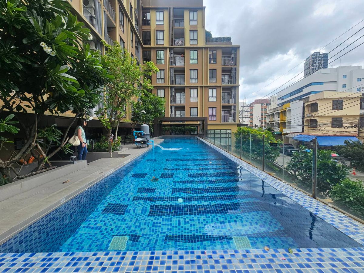 For RentCondoOnnut, Udomsuk : 1 bedroom corner room, 1 bathroom, The Tree Onnut Station