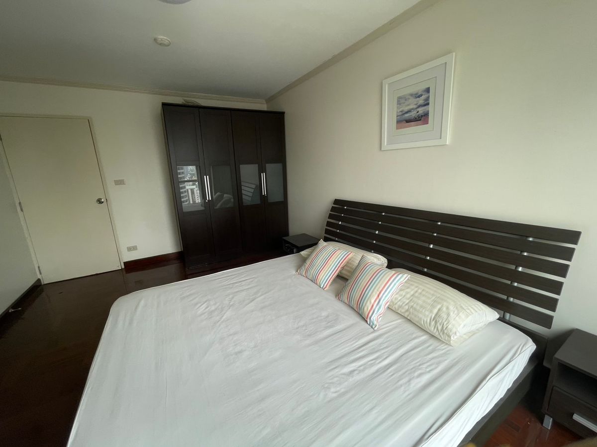 คอนโดสีลม ศาลาแดง บางรัก : Rent or Sale Silom Suite Condo (Sathorn 12)