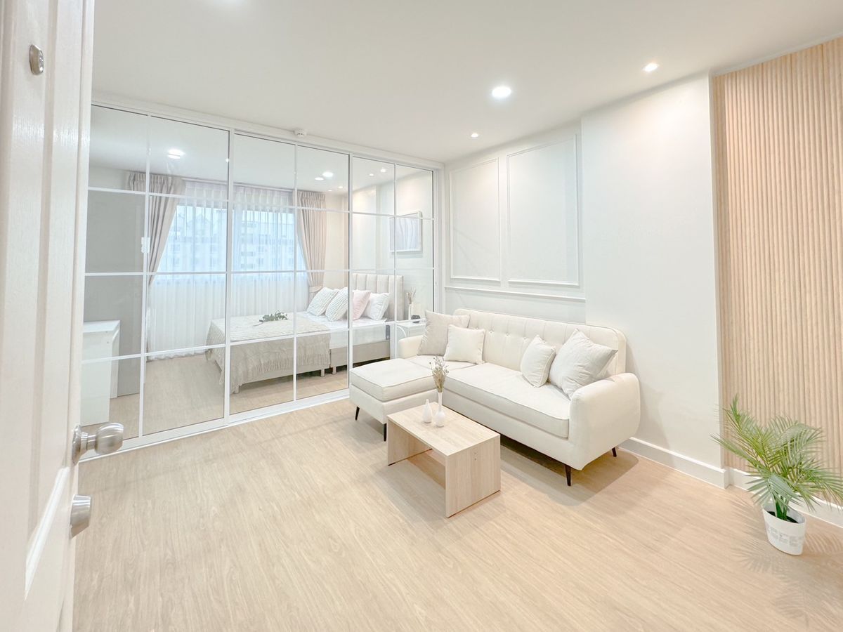 For SaleCondoPinklao, Charansanitwong : Selling a new renovated room, D-Condo Charan-Bang Khun Non With all new furniture