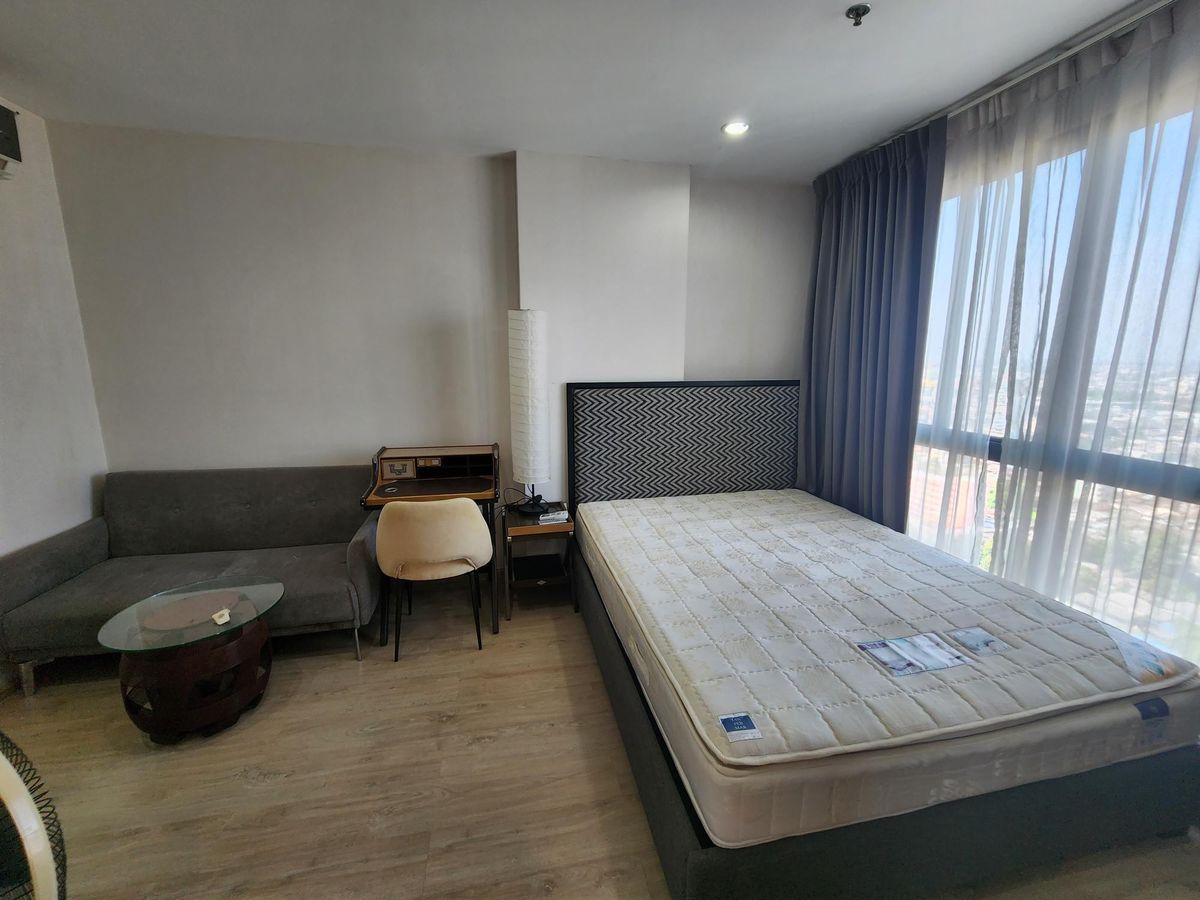 For RentCondoThaphra, Talat Phlu, Wutthakat : Ideo Sathorn Thapra Condo for Rent (IDEO Sathorn Thapra) next to the BTS Pho Nimit 300 meters with furniture+washing machine only 9,500 baht.