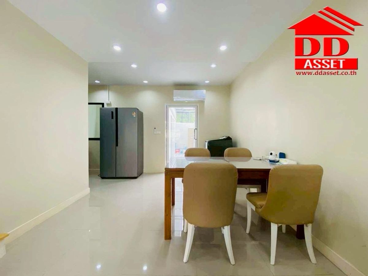 For RentTownhomePattanakan, Srinakarin : For Rent The Connect Pattanakarn 44 for rent, Town The Connect Phatthanakan 44 Code: T8224