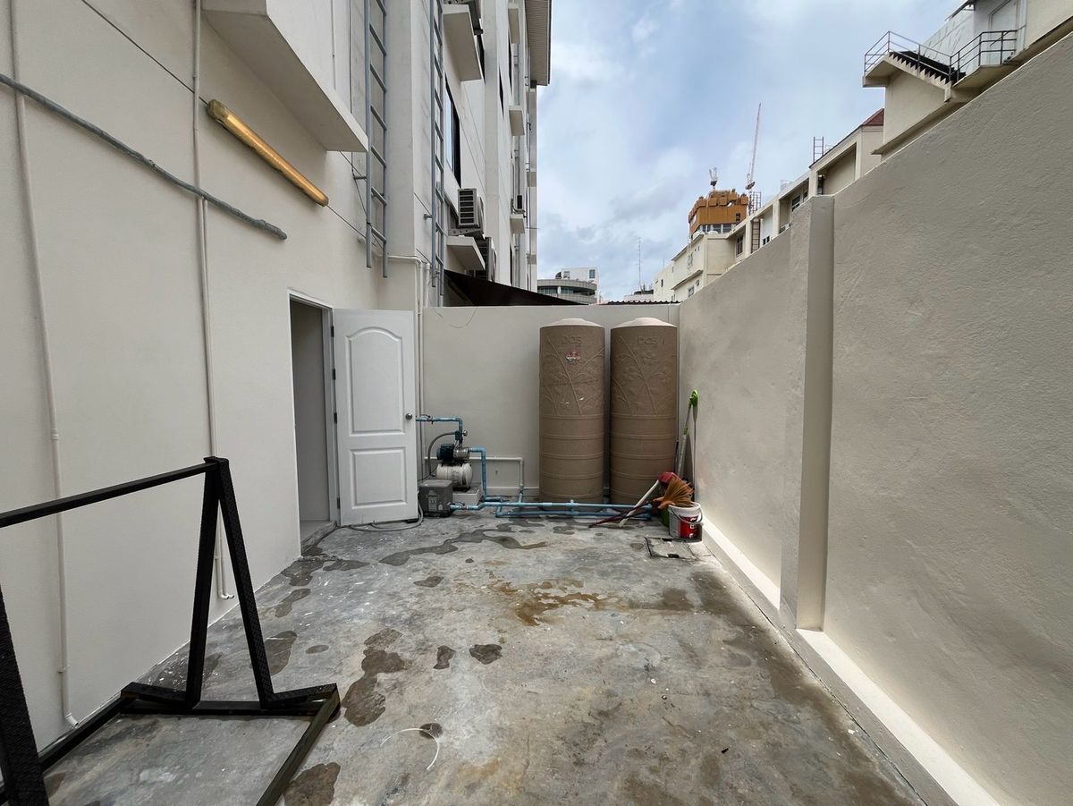 ให้เช่าโฮมออฟฟิศพระราม 3 สาธุประดิษฐ์ : ปล่อยเช่า โมเดิร์น โฮมออฟฟิศ สตูดิโอ ริมถนนใหญ่ พระราม 3 - รัชดาภิเษก แขวงบางโพงพาง เขตยานนาวา กรุงเทพมหานคร | จอดรถได้ 4 คัน | จดทะเบียนบริษัท หรือเช่าทำธุรกิจเชิงพาณิชย์ได้